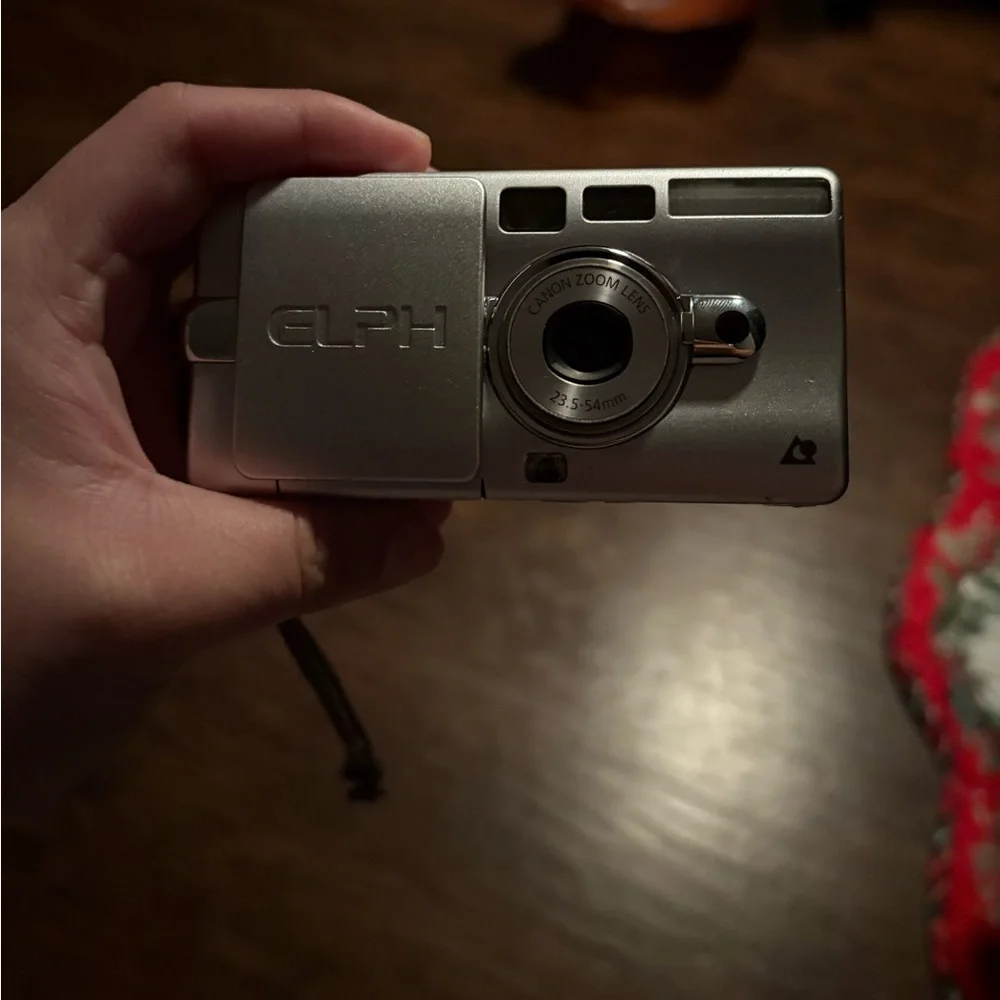Canon ELPH Z3 film camera